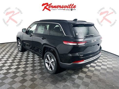 New 2025 Jeep Grand Cherokee Limited image 5