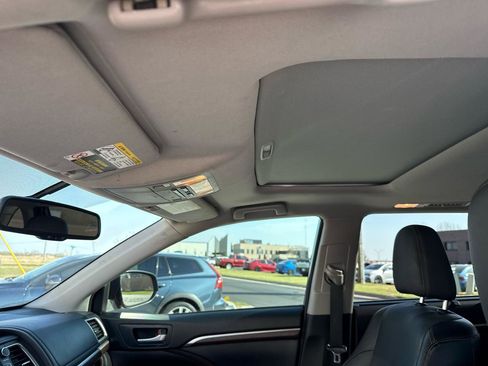 Used 2014 Toyota Highlander Limited image 38