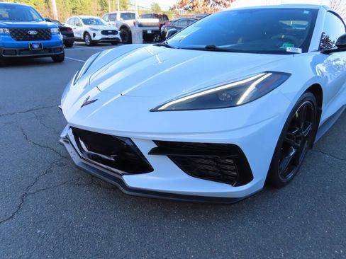 Used 2022 Chevrolet Corvette Stingray Premium Cpe w/ Z51 Performance Package image 9