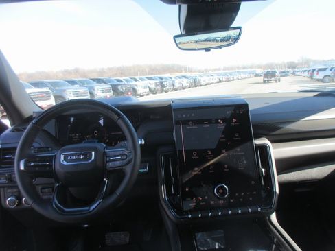 New 2026 GMC Yukon AT4 image 16