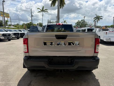 Used 2021 RAM 3500 4x4 Crew Cab Tradesman DRW image 4