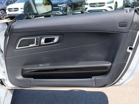 Used 2019 Mercedes-Benz AMG GT Roadster image 17