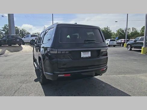 New 2026 Jeep Grand Wagoneer Limited w/ Convenience Group I AWD/4WD image 28