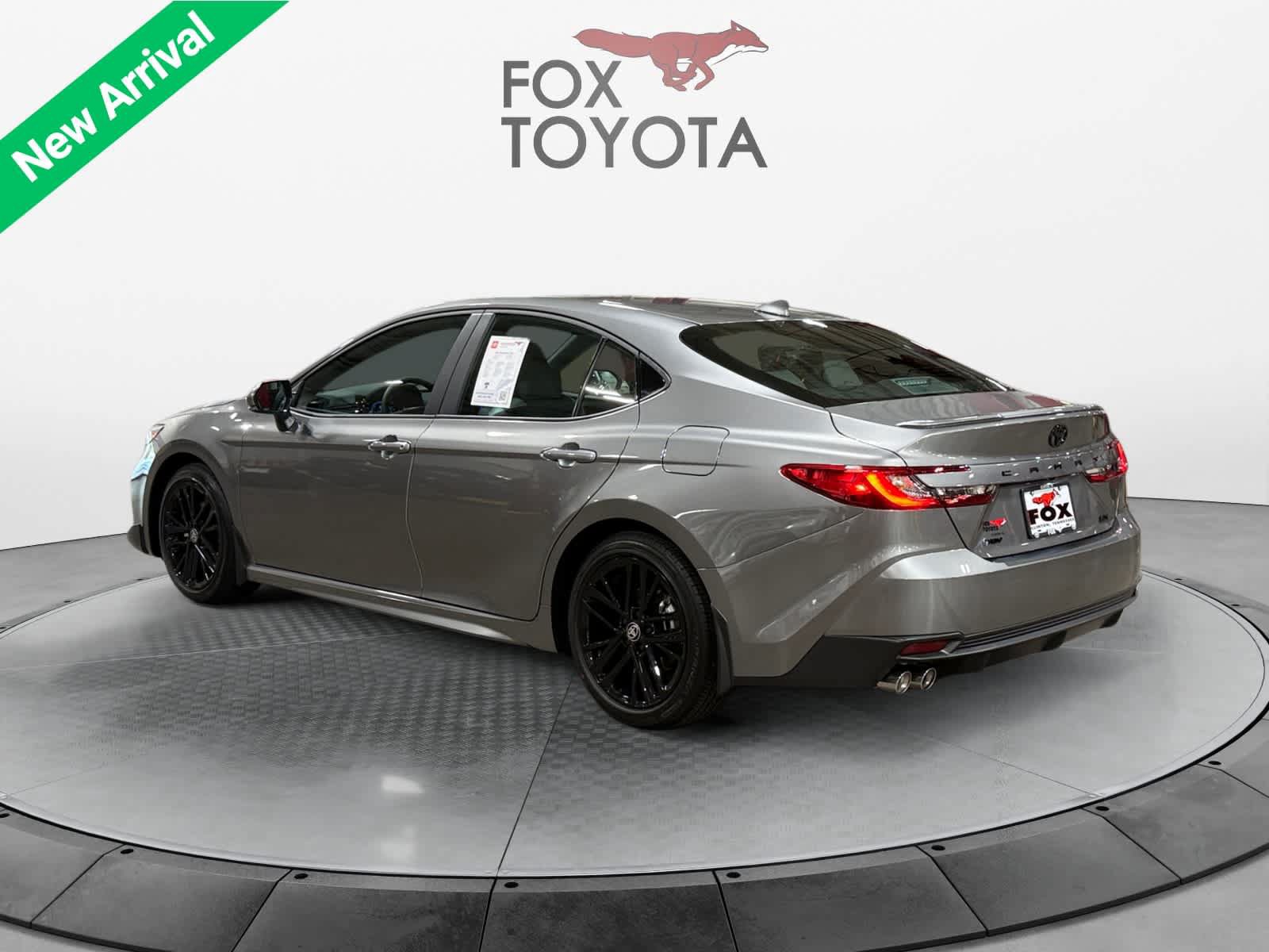 Used 2026 Toyota Camry SE FWD image 4