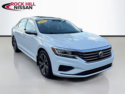 Used 2021 Volkswagen Passat 2.0T SE