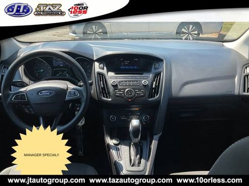 Used 2016 Ford Focus SE image 14