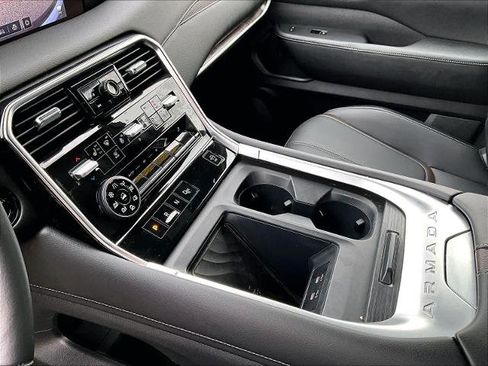 Certified 2025 Nissan Armada SL image 21