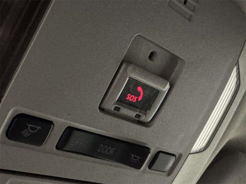 Used 2022 Toyota Highlander L image 28