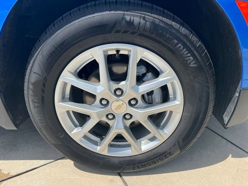 Used 2024 Chevrolet Equinox LT AWD/4WD image 5