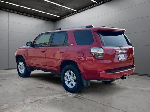 Certified 2020 Toyota 4Runner SR5 Premium AWD/4WD image 3
