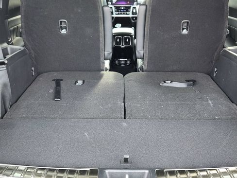 Certified 2023 Kia Sorento SX Prestige AWD/4WD image 30