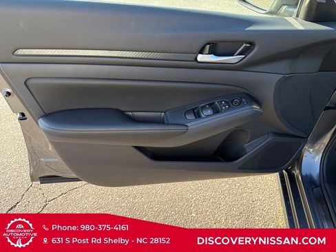 New 2025 Nissan Altima 2.5 SV image 11
