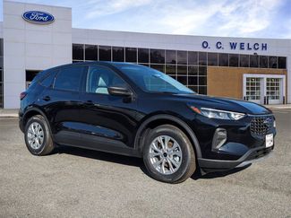 New 2025 Ford Escape Active image 1