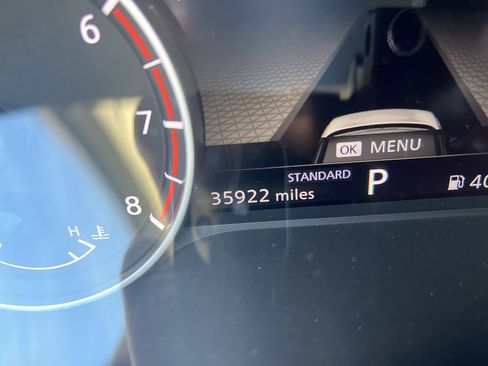 Used 2023 Nissan Rogue SV image 22