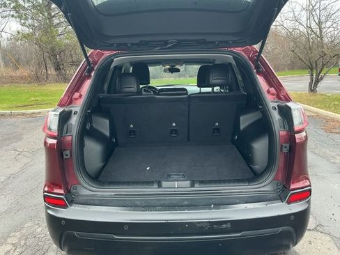 Used 2020 Jeep Cherokee Latitude Plus AWD/4WD image 24