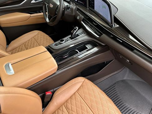 Used 2021 Cadillac Escalade Sport w/ Driver Assist Tech Package image 21