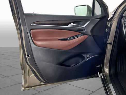 Used 2020 Buick Enclave Avenir w/ Avenir Technology Package FWD image 20