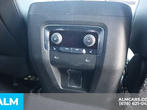 Used 2022 Chevrolet Tahoe Z71 w/ Z71 Off-Road Package AWD/4WD image 26