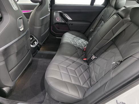 Used 2025 BMW 760i xDrive w/ Executive Package AWD/4WD image 11