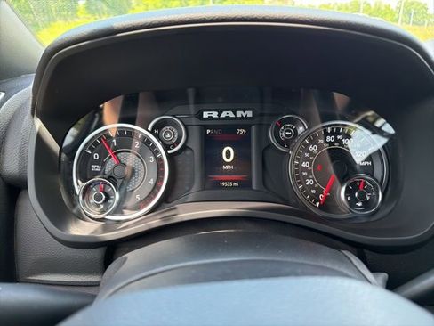 Used 2023 RAM 2500 Big Horn w/ Level 1 Equipment Group AWD/4WD image 17