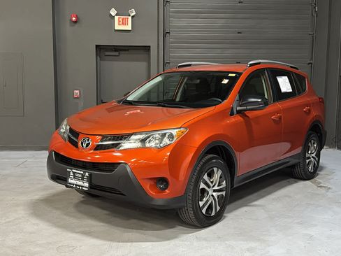 Used 2015 Toyota RAV4 LE AWD/4WD image 3