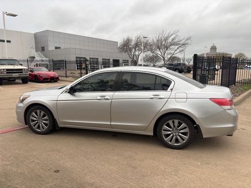 Used 2012 Honda Accord EX-L image 8
