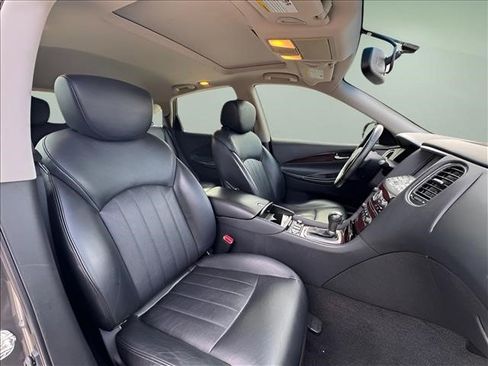 Used 2017 INFINITI QX50 2WD w/ Premium Plus Package image 12
