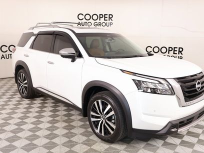 Used 2025 Nissan Pathfinder Platinum w/ Cargo Package
