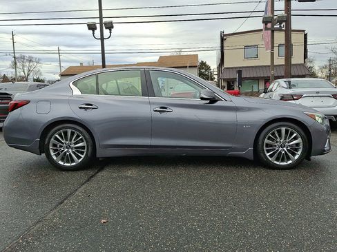 Used 2019 INFINITI Q50 Luxe w/ Essential Package (3.0T Luxe) image 6