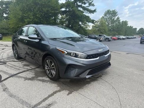 Certified 2024 Kia Forte LXS FWD image 4