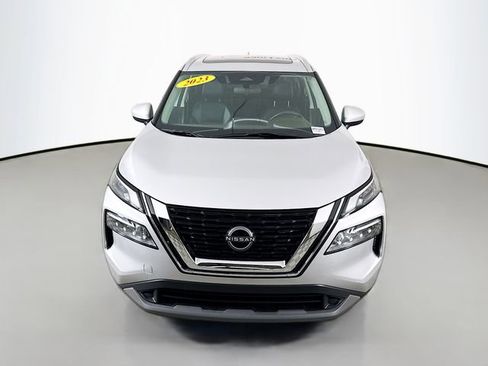 Used 2023 Nissan Rogue SV w/ SV Premium B Package image 2