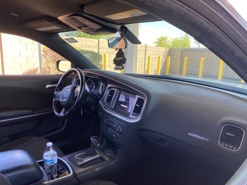 Used 2020 Dodge Charger SXT RWD image 5