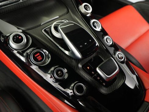Used 2018 Mercedes-Benz AMG GT Roadster image 56