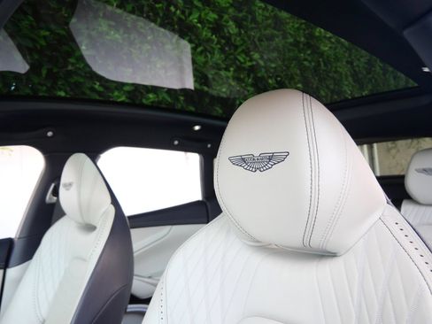 Used 2023 Aston Martin DBX AWD/4WD image 5