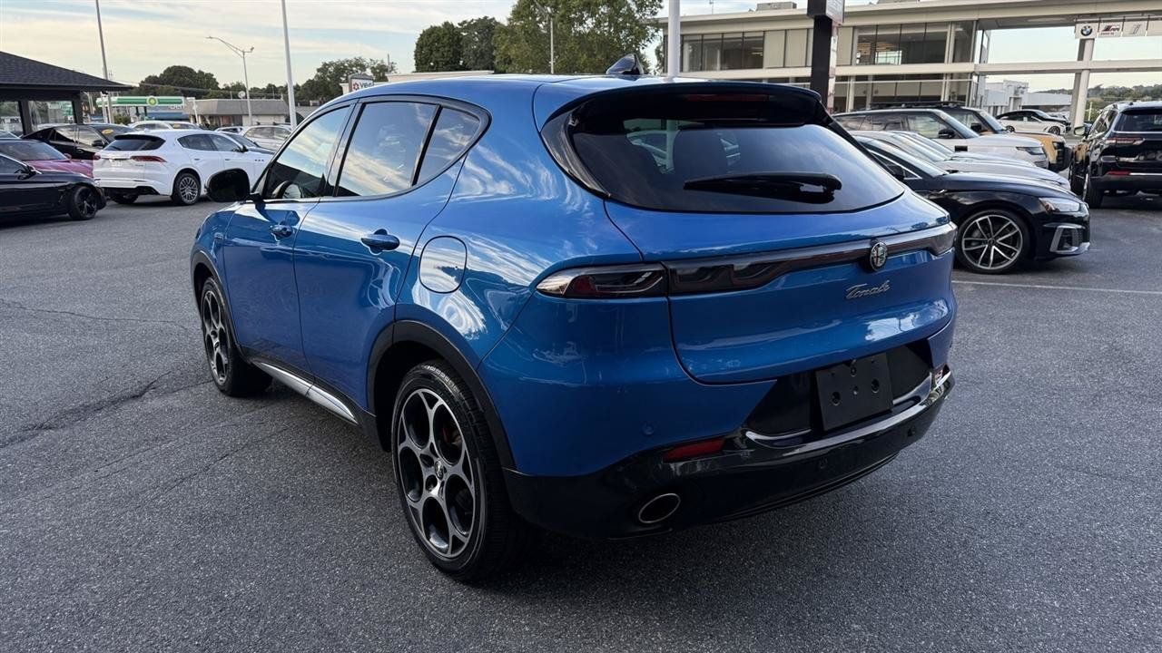 Used 2024 Alfa Romeo Tonale Veloce AWD/4WD image 13