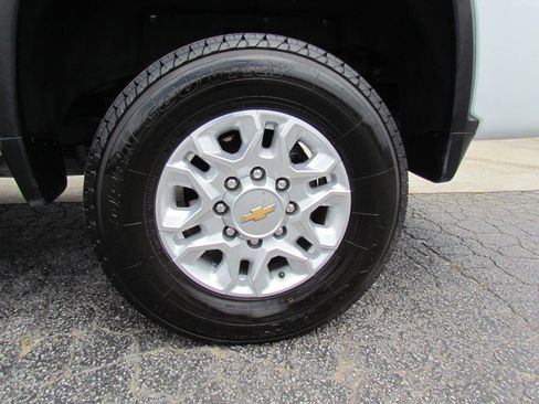 Used 2022 Chevrolet Silverado 3500 LT w/ Convenience Package AWD/4WD image 22