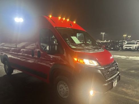 Used 2025 RAM ProMaster 2500 w/ Convenience Group image 6