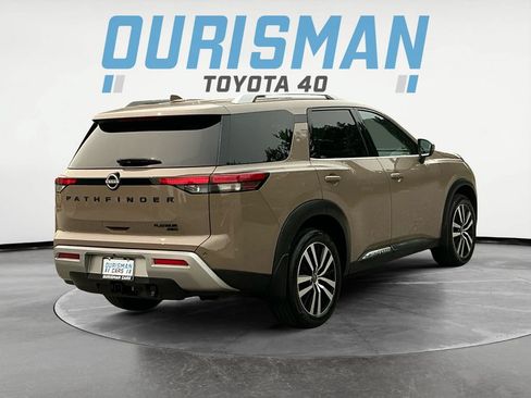Used 2023 Nissan Pathfinder Platinum AWD/4WD image 7