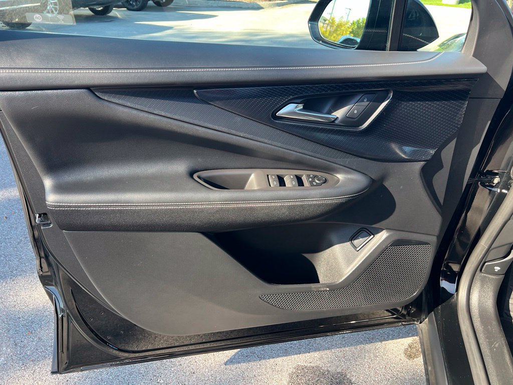 Used 2024 Chevrolet Blazer EV LT AWD/4WD image 17