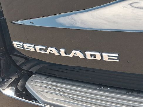 Certified 2024 Cadillac Escalade Premium Luxury Platinum AWD/4WD image 34