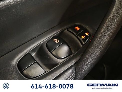 Used 2017 Nissan Rogue SV w/ SV Premium Package AWD/4WD image 32