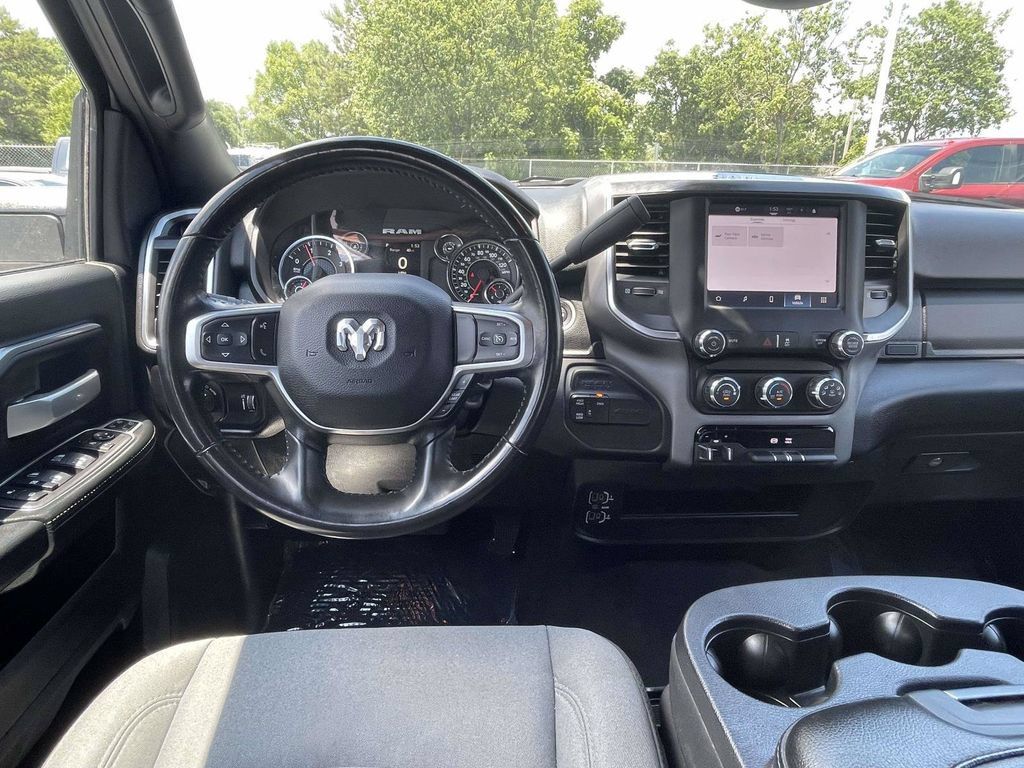 Used 2024 RAM 3500 Big Horn AWD/4WD image 15