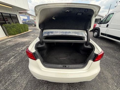 Used 2016 Nissan Maxima SR image 26