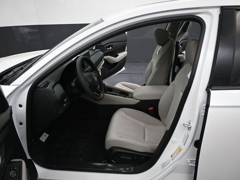 New 2025 Honda Accord SE image 6