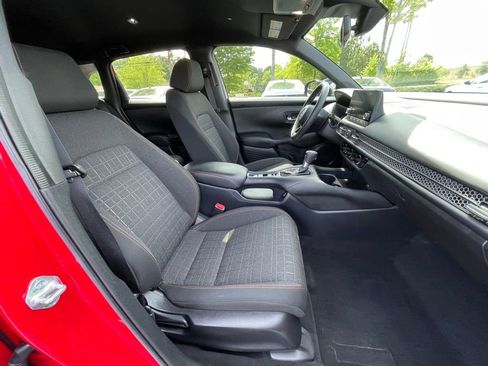 Certified 2024 Honda HR-V Sport image 32