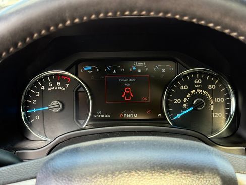 Used 2020 Ford F150 Lariat w/ Equipment Group 502A Luxury AWD/4WD image 19
