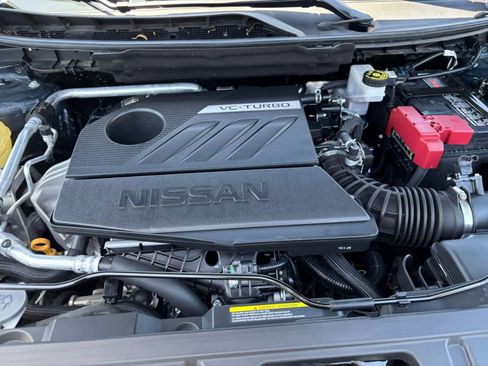 Used 2025 Nissan Rogue SV FWD image 34