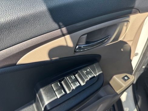 Used 2018 Honda Ridgeline RTL image 15