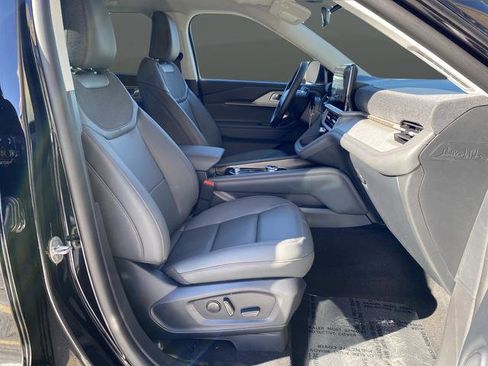 New 2026 Ford Explorer Active w/ Active Comfort Package image 30