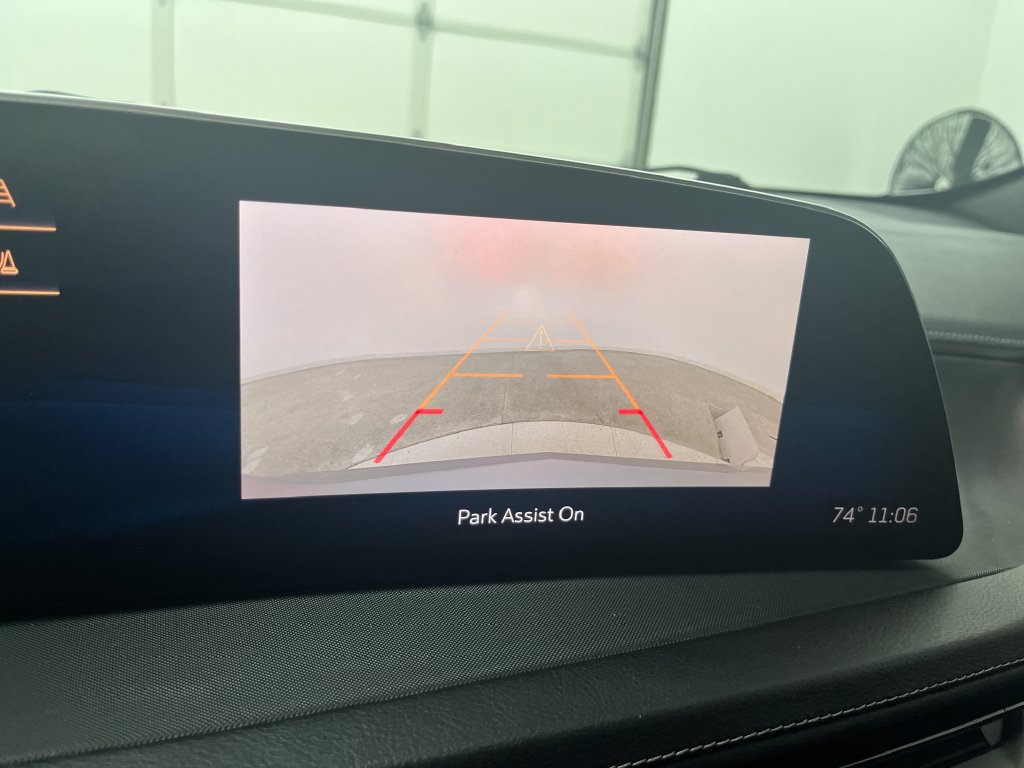 Used 2024 Cadillac XT4 Luxury w/ Cold Weather Package AWD/4WD image 24